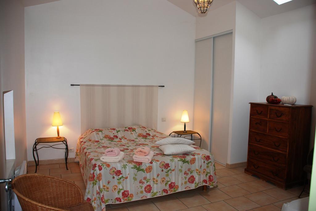 Les Jardins Du Mas Evesque Bed & Breakfast Rousson  ห้อง รูปภาพ