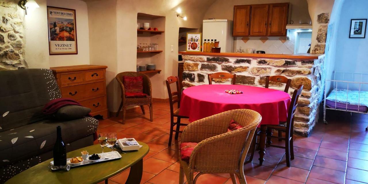 Les Jardins Du Mas Evesque Bed & Breakfast Rousson  ภายนอก รูปภาพ
