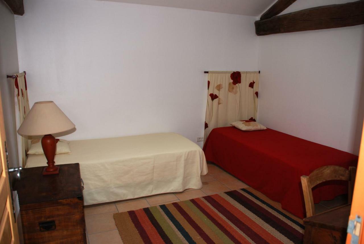 Les Jardins Du Mas Evesque Bed & Breakfast Rousson  ภายนอก รูปภาพ
