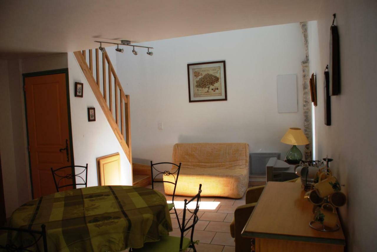Les Jardins Du Mas Evesque Bed & Breakfast Rousson  ภายนอก รูปภาพ