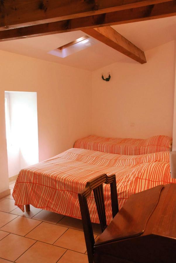 Les Jardins Du Mas Evesque Bed & Breakfast Rousson  ภายนอก รูปภาพ