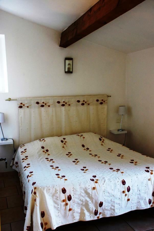 Les Jardins Du Mas Evesque Bed & Breakfast Rousson  ภายนอก รูปภาพ