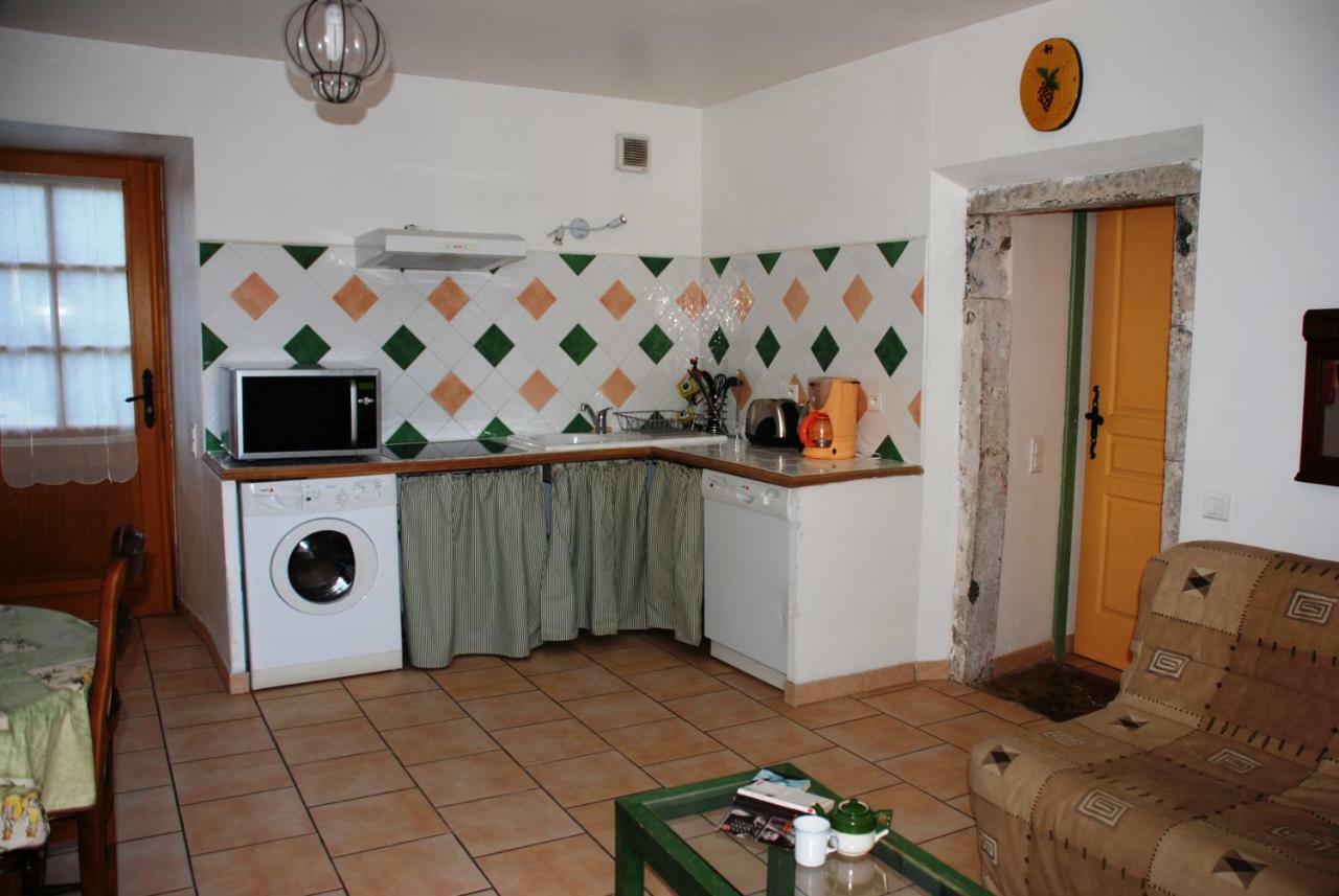 Les Jardins Du Mas Evesque Bed & Breakfast Rousson  ภายนอก รูปภาพ