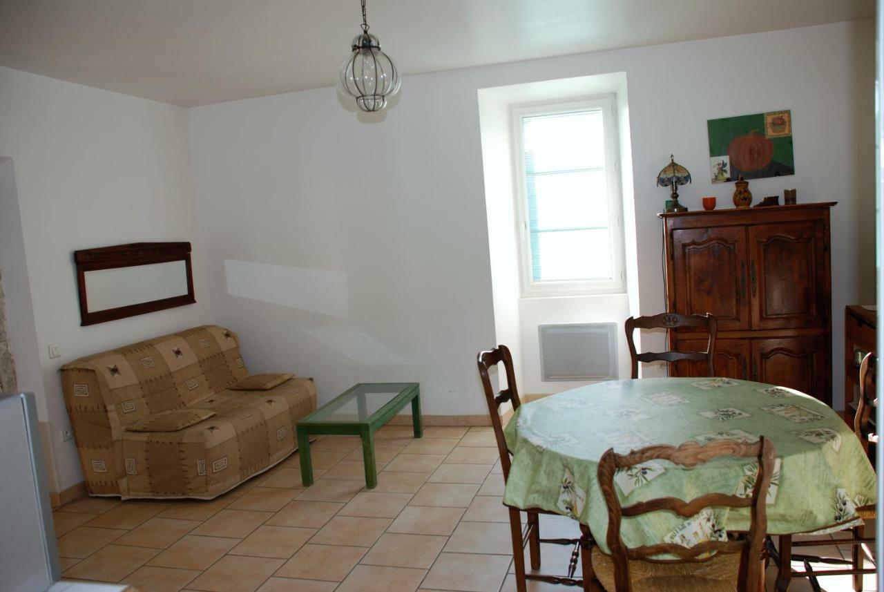 Les Jardins Du Mas Evesque Bed & Breakfast Rousson  ภายนอก รูปภาพ