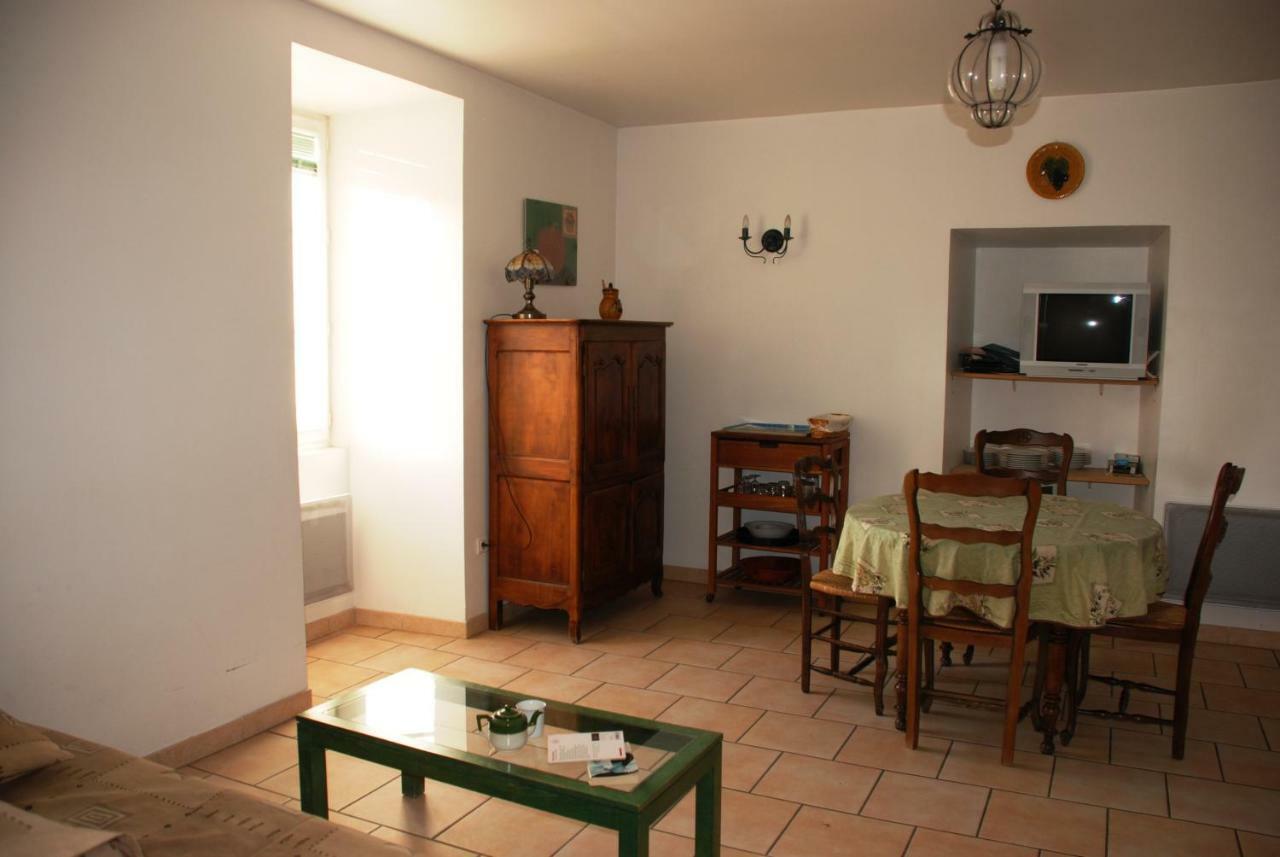 Les Jardins Du Mas Evesque Bed & Breakfast Rousson  ภายนอก รูปภาพ